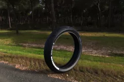 Front motorcycle tyre
