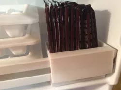 Hershey Bar holder for the freezer Mk2