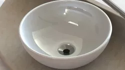 Cuba de apoio em porcelana (Vessel type porcelain lavatory sink)