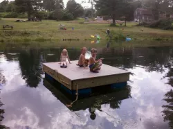 Floating dock