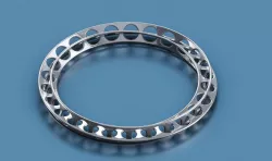Möbius chain bracelet one detail
