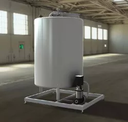 1500 litre water tank with pump