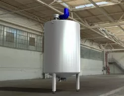 Mixing tank 3000 litres, impeller agitator, 1300mm diameter