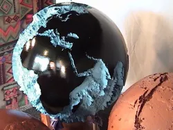 Seafloor Globe 40x, Earth in 130,000 Triangles