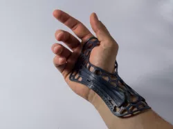 Wrist brace