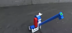 Feedlot Hammermill and Detachable Screw Conveyor