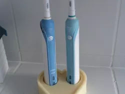 His 'n' Hers Electric Toothbrush Holder