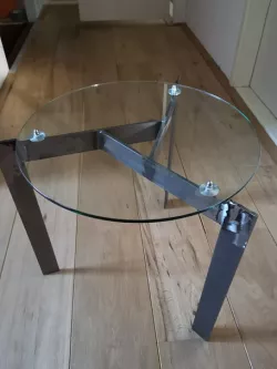 Small round table (steel and glass)