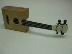 cigar box ukulele