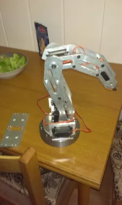 Robotic hand