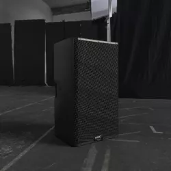 Speaker QSC K-122 Low-poly  3D model