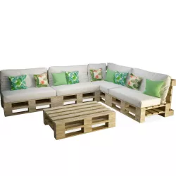 Wooden Pallets Table And Sofa 3D model