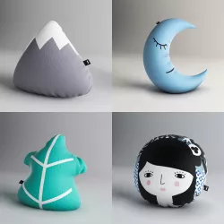 Cute Pillow set 3D model