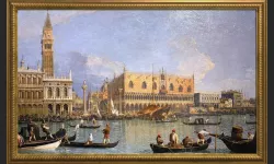 Gold Frame with Stretcher and Oil Painting Low-poly  3D model