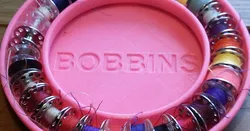 Bobbin holder with base
