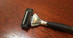 Dorco (or Dollar Shave Club) Six Blade Razor Cover