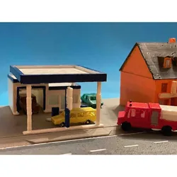 Gas station 2 (z-scale) - Free 3D Print Model