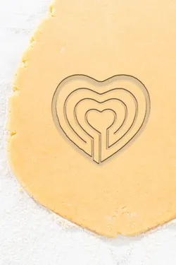 Home Decorations & Ornaments STL Descărcare - Heart Labyrinth Cookie Cutter, Biscuit Cutter - OALPO