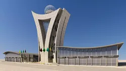 Building skyscraper 3D model