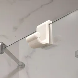 Bathroom glass hanger