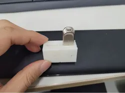 Expandable snap-fit USB holder