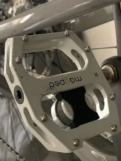 MagPed Magnetpedal - Schraubensicherung