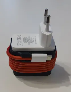 Cable clip for OnePlus Warp charge 65 EU
