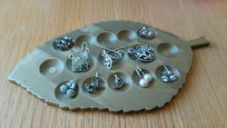 Leaf Earring Dimple Tray