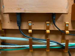 Wall cable run