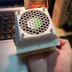 Laptop side-mounted Cooling Fan
