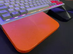 Basic keyboard wrist rest