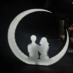 Under the moonlight - Lightbox
