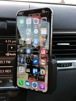 iPhone X Mount