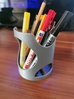 Praktischer Stiftehalter