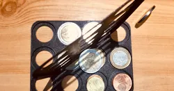 Slim Coin holder / organizer for euro €