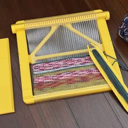 Pocket Loom Weaving Kit 7"x7" 10-dent