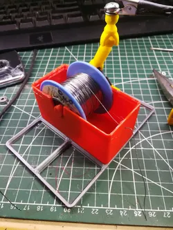 Gridfinity overengineered soldering spool holder