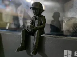 Ash Ketchum sentado en el borde - Modelo de impresión 3D gratuito