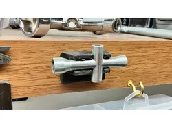 Traxxas 4-way Wrench Mount