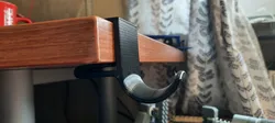 Valve HMD desk hanger