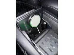 tesla model s,x apple magsafe iphone 15 pro max charger with case