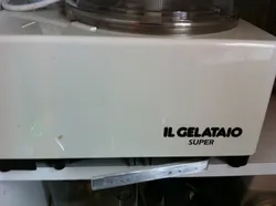 Simac Il Gelataio Super Ice Cream Maker Bowl Release Lever