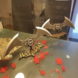 Batarang Stand (re-saved in fitting dimensions)