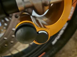 Dust cap with barrel cap for RoadLock.