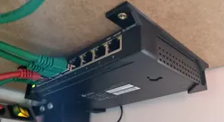 Netgear SG mountingbracket
