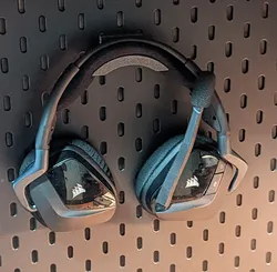 Headphone holder for Skadis (dovetail system)