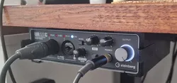 Steinberg UR22C - Audio Interface - under desk mount