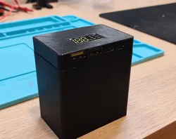 USB Power bank based on MakerHawk 18650-Board case (H961-U v3)