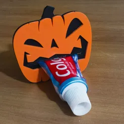Jack-O-Lantern Toothpaste Tube Squeezer