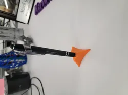 Simple pen holder